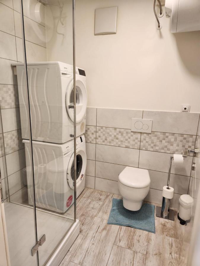 Studio Apartma V8 Марибор Екстериор снимка