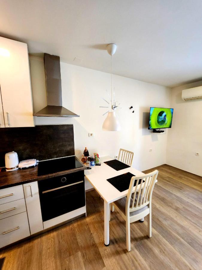 Studio Apartma V8 Марибор Екстериор снимка
